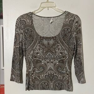 Escada scoop neck 3/4 sleeve top